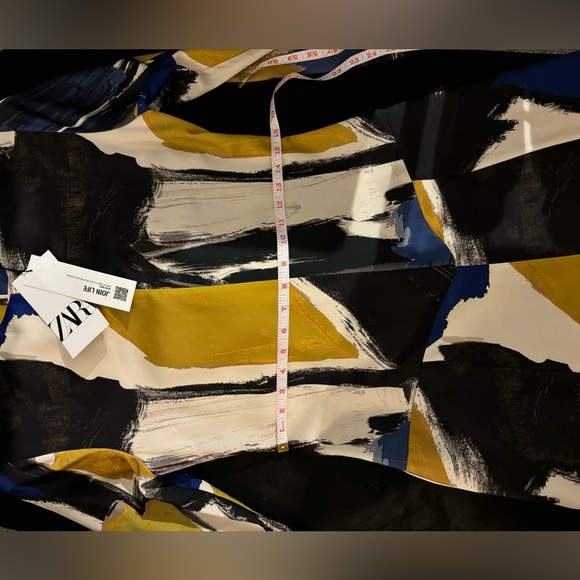 Brand new Zara Abstract Print Midi Dress, Small ! - Picture 3 of 9